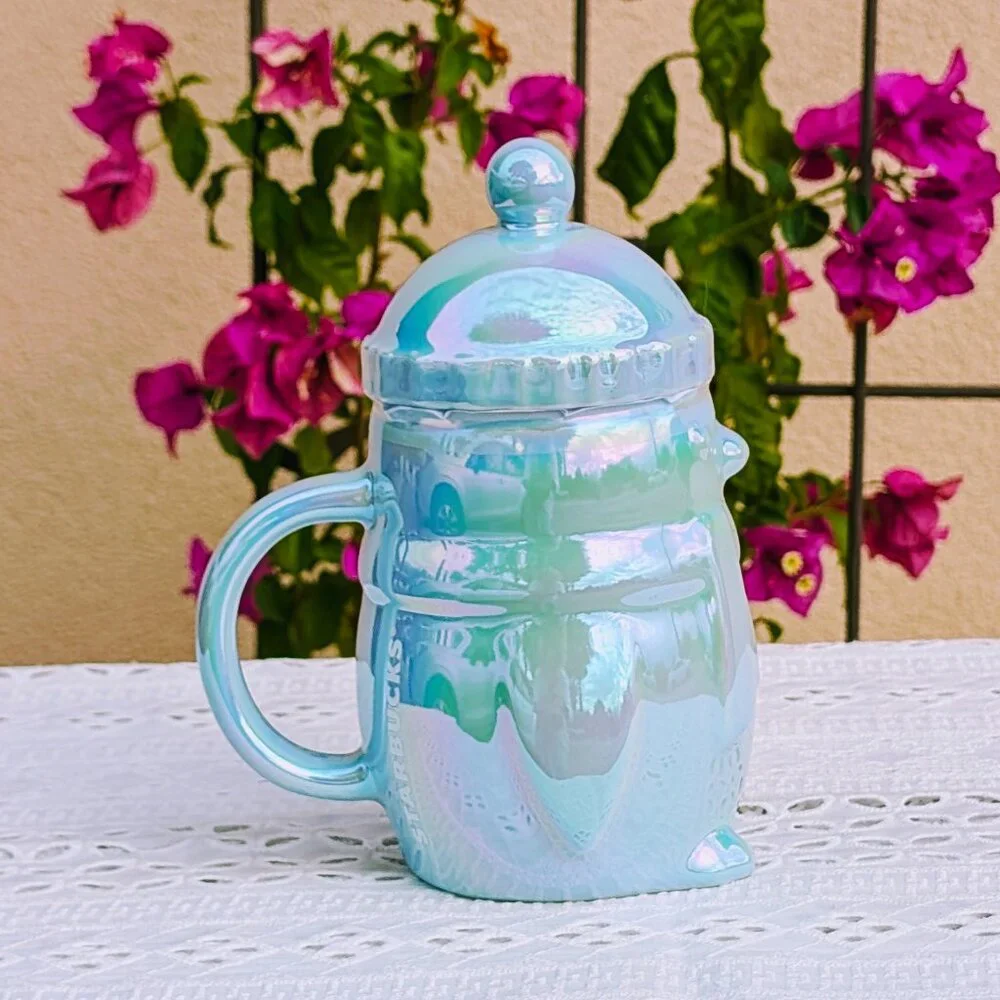 🐧 2025 Starbucks Chapter 2 Holiday Blue Iridescent Penguin Cup with Lid. NWT - Picture 4 of 9